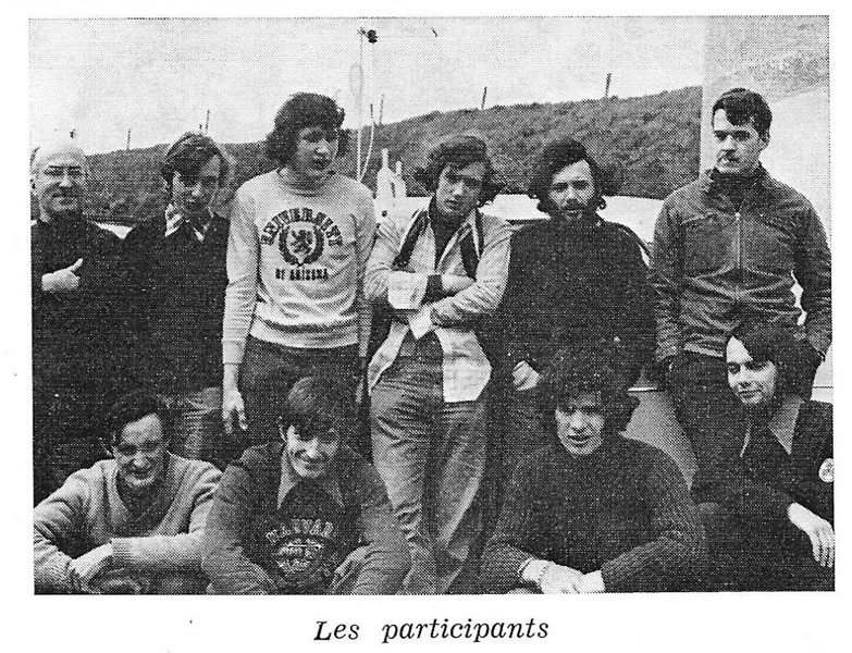 17/05/1975 : Les membres du Groupe des jeunes à Dieppe (Château d'eau de Puys), Henri est à gauche (debout)